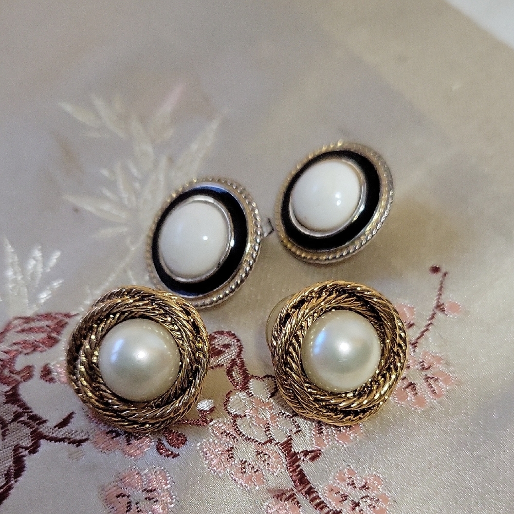Vintage Stud Earrings